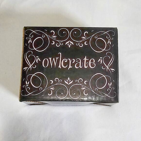Owlcrate New French Aesthetic Salt & Pepper shakers - Picture 5 of 12